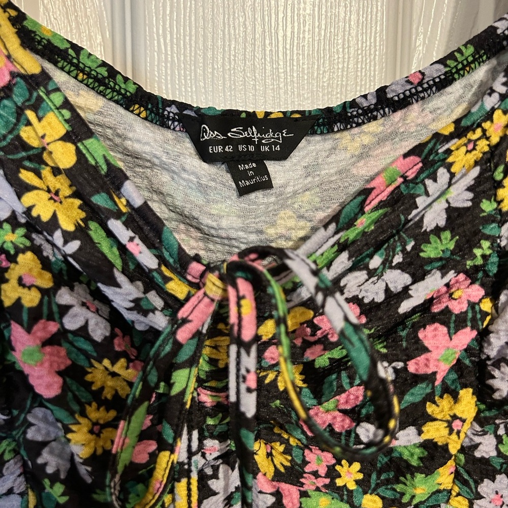 Miss Selfridge summer floral mini dress - Picture 2 of 5